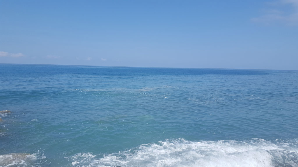 Mare sporco tra Gizzeria e Falerna
