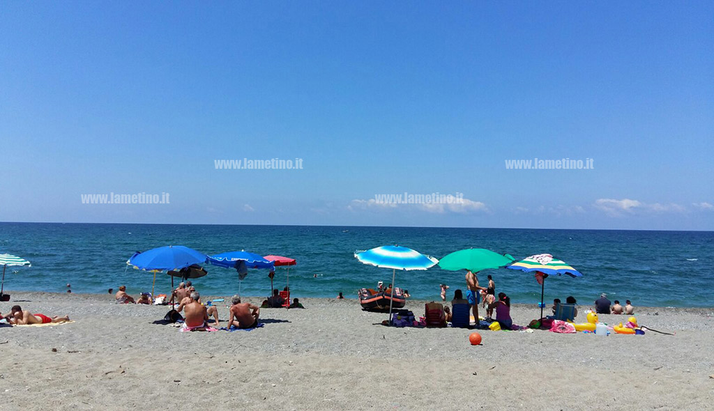 Confesercenti: estate 2016, gli italiani preferiscono il mare e in Calabria turismo sale al +7%