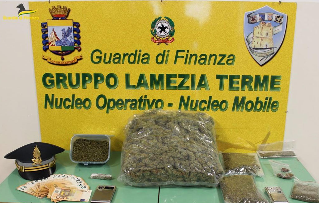 Lamezia, trovato con valigia piena di marijuana: ai domiciliari 38enne