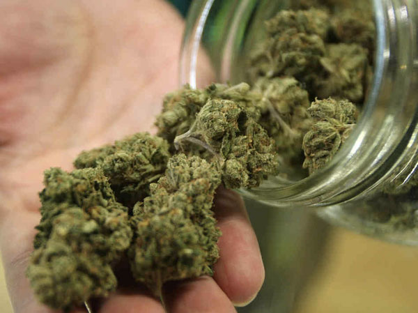 Sequestrato 1 kg marijuana, arrestato corriere calabrese 