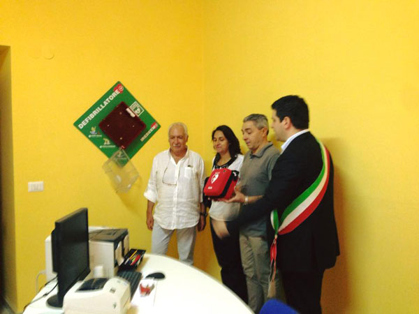 L'associazione "Tommaso Silvio Pucci” dona defibrillatore a polo sanitario Martirano