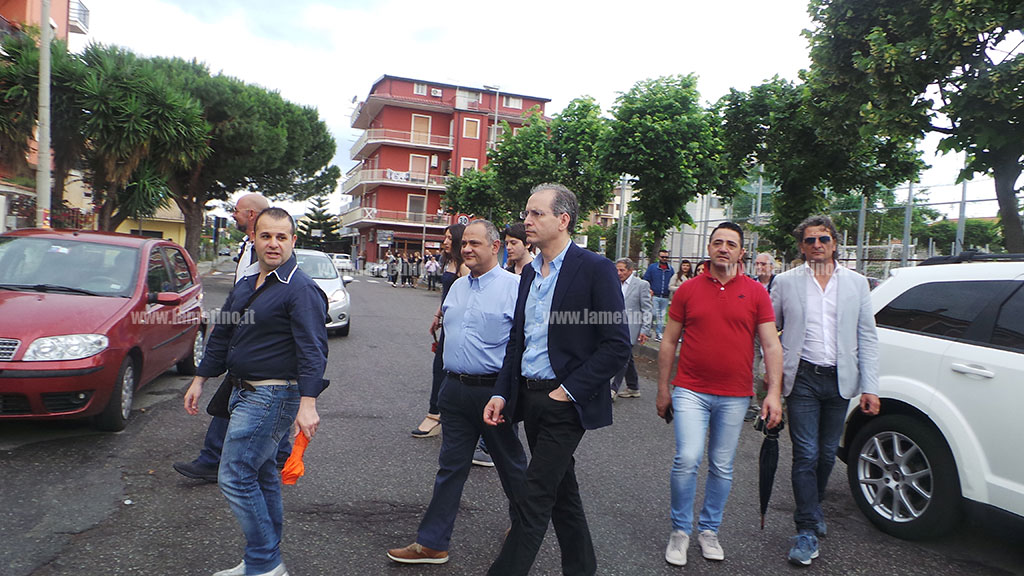Lamezia: passeggiata di Paolo Mascaro a Sant'Eufemia  