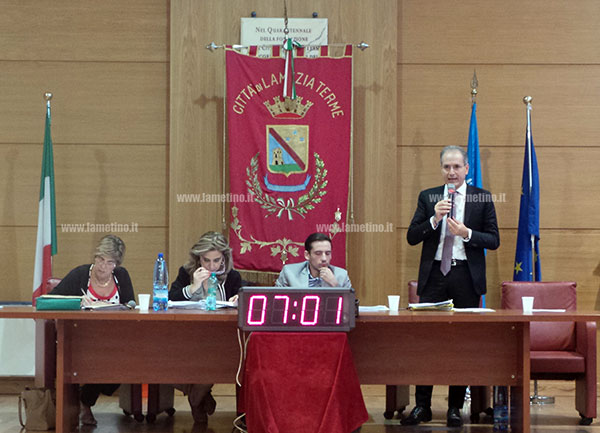Lamezia, sindaco Mascaro: non sono ostaggio di Galati