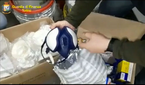 "Coronavirus Shop", vendevano articoli per migliaia di euro: 'truffatori del web' individuati da Gdf anche in Calabria