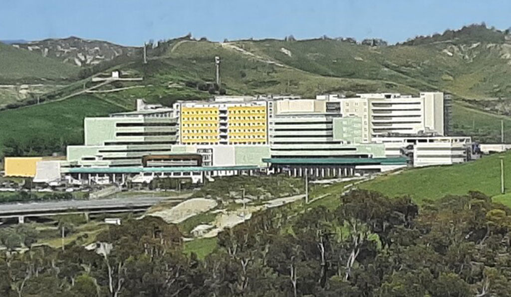 Posti letto Covid gonfiati, chiuse indagini per quattro a Catanzaro: indagati ex rettore Università e dirigenti sanitari