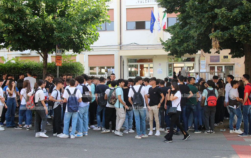 maturita-2022f85eba1da_705ed.jpg