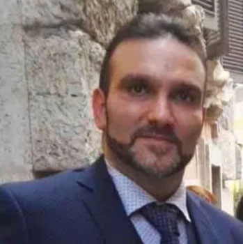 "Premio Renè Magritte" all'artista lametino Raffaele Mazza
