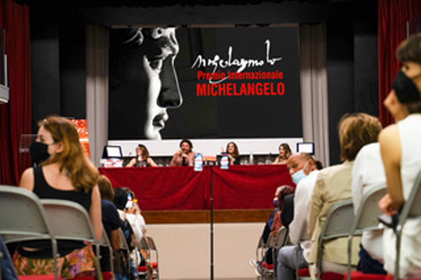 L'artista lametino Raffaele Mazza riceve il "Premio Internazionale Michelangelo"