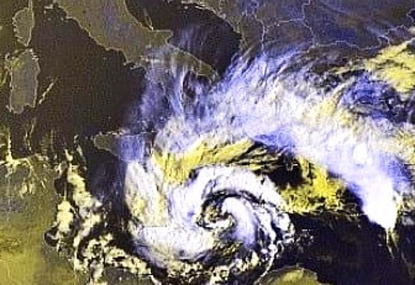 medicane-uragano-280918.jpg