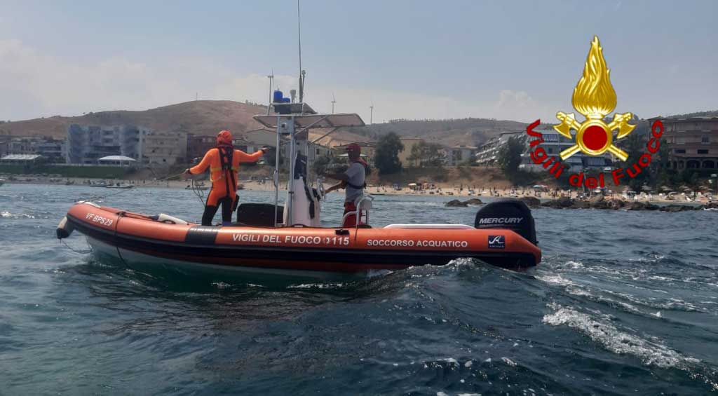  Al via servizio di soccorso acquatico dei Vigili del Fuoco a Melissa