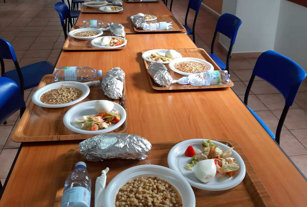 Lamezia, mensa della Caritas ai tempi del Covid: ecco le nuove regole