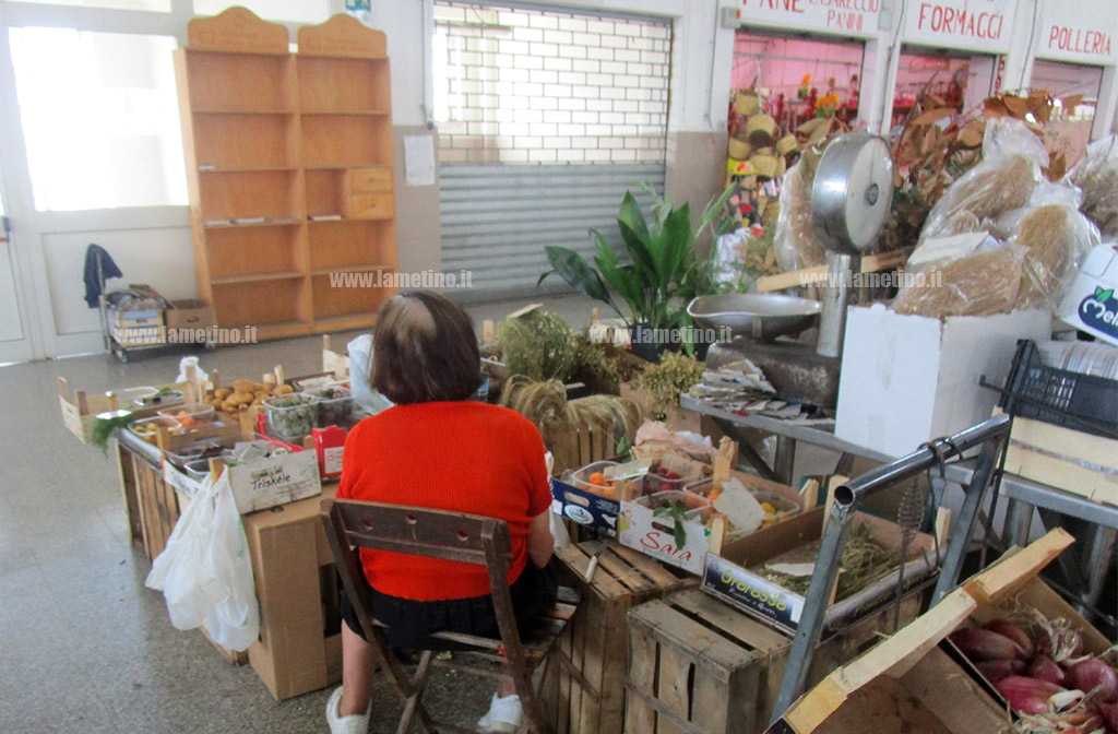 Lamezia, i commercianti del mercato coperto di Nicastro: "Rischiamo di sparire"