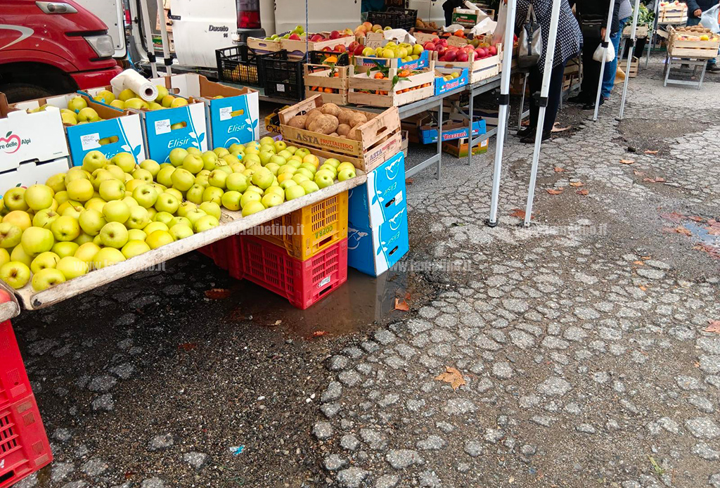 mercato3_245be.jpg