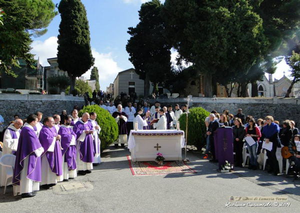 Lamezia, le celebrazioni del Vescovo per il 2 novembre
