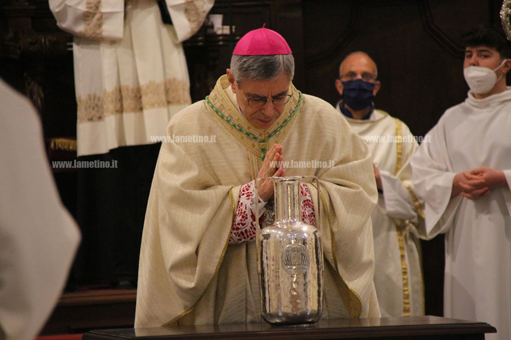 messa-crismale-vescovo03330_IMG_0112_3a1ab.jpg