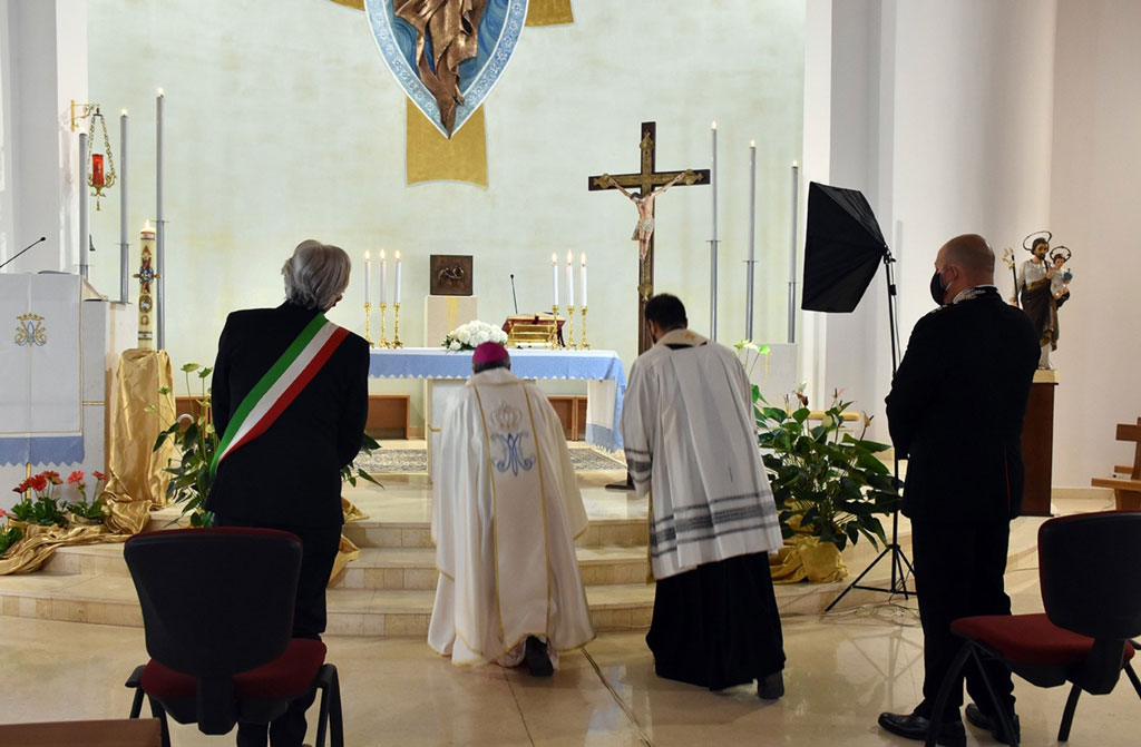 messa-vescovo-fatima-soveria-20202.jpg