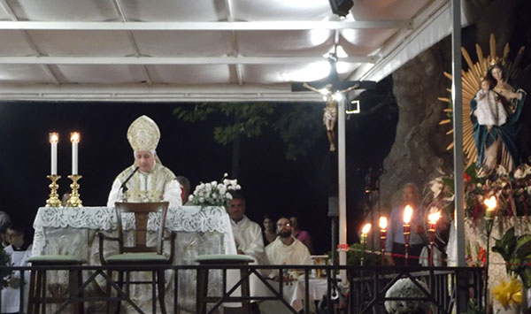 Cristiani perseguitati, a Dipodi la chiesa lametina prega. Cantafora: “Sofferenza intollerabile”