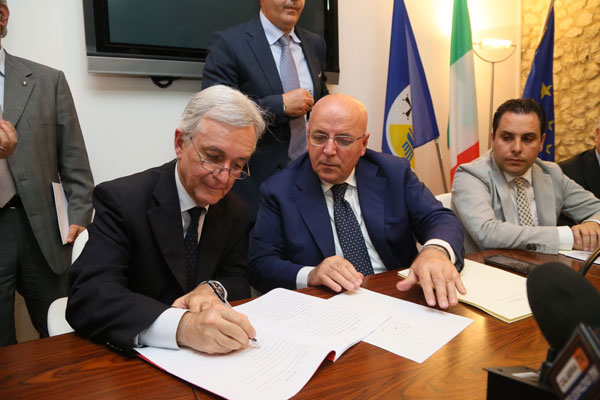 Regione: metropolitana Catanzaro, sottoscritto il contratto 