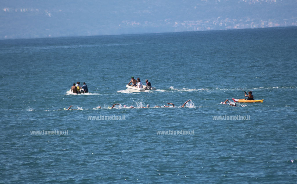 Lamezia: 1852 metri a nuoto per la prima edizione del "Miglio marino"