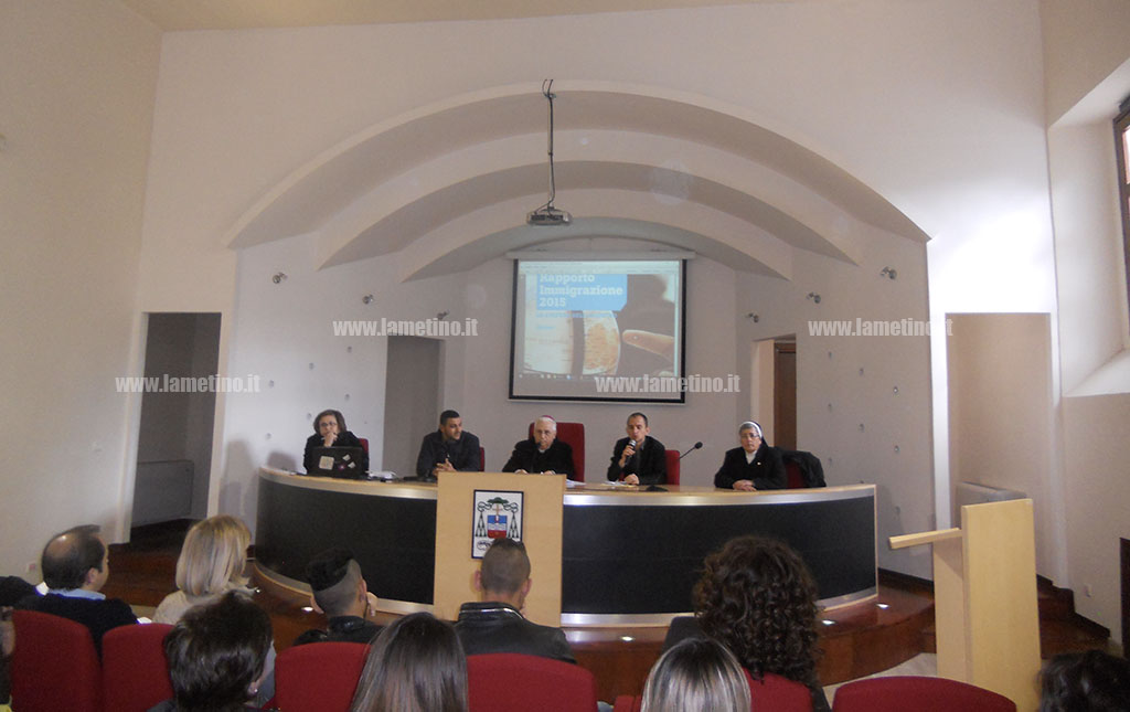 Presentato XXV Rapporto nazionale immigrazione: "Lamezia realtà positiva per accoglienza immigrati minorenni”