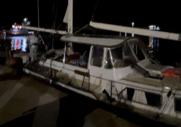 Arrivata barca con 166 migranti al porto di Crotone, c’erano 50 bambini