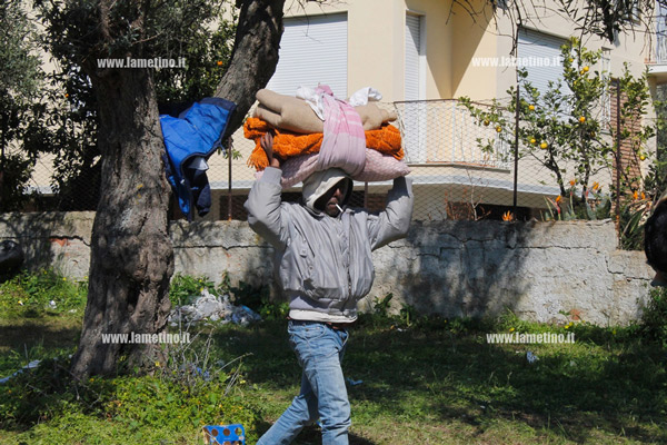 Lamezia: rientrata protesta immigrati, in attesa visita Prefetto del 22 aprile - VIDEO