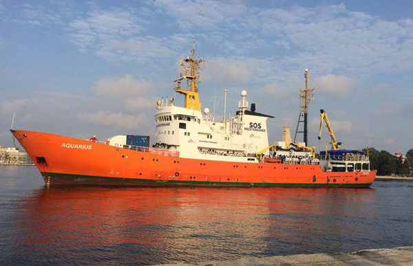 A Vibo nave Acquarius con 720 migranti a bordo, 198 i minori