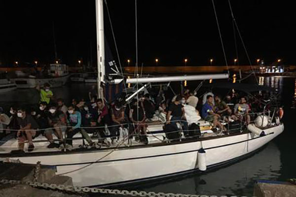 Due sbarchi di migranti nelle ultime ore in Calabria 