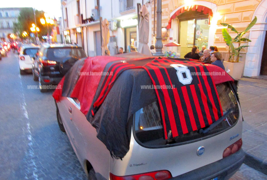 milan5dab7a72d2_e9a66.jpg