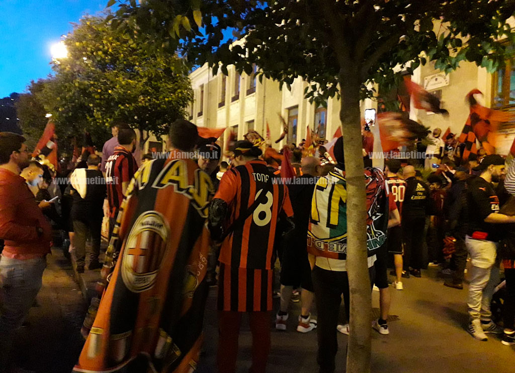 Il Milan è campione d'Italia, festa anche a Lamezia