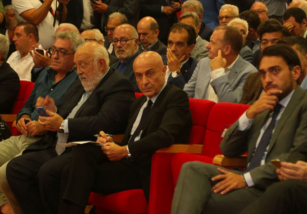 Ministro Minniti a 'Cantiere Calabria': "Le parole d'ordine sono lavoro e legalità"