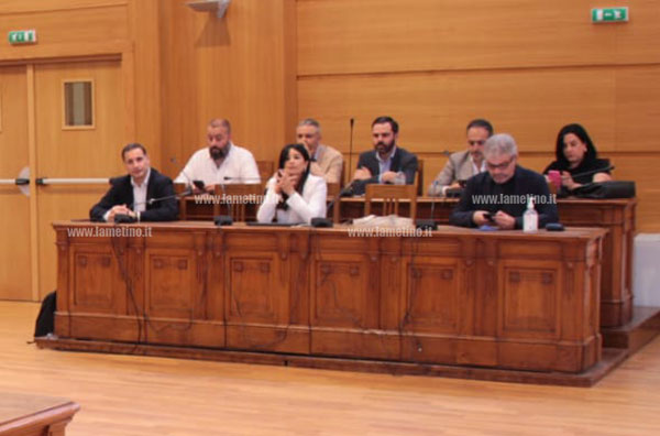 minoranza20.15_c53a2.jpg