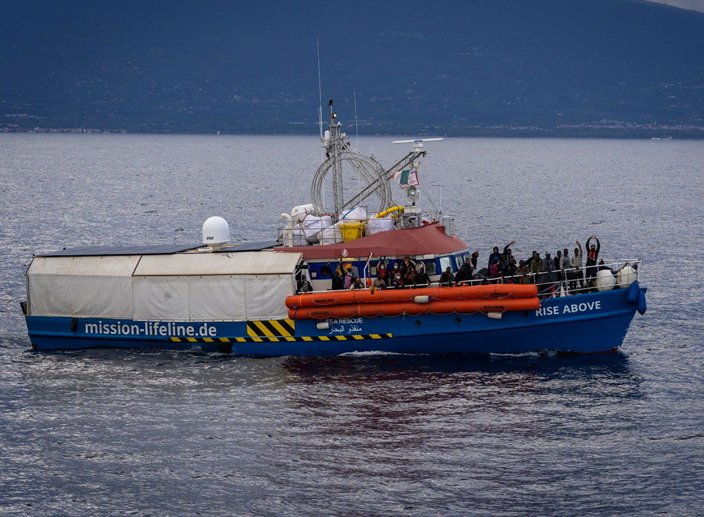 Assegnato porto di Vibo alla "Rise Above" con 77 migranti a bordo