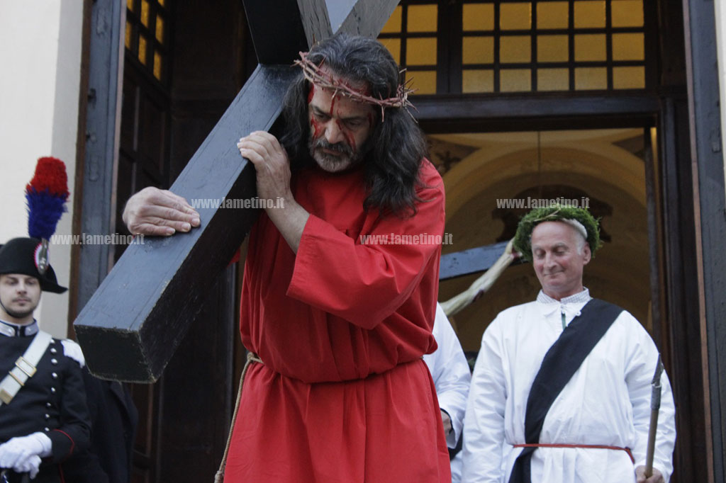 Lamezia, la tradizionale e suggestiva processione dei “Mistiari” - VIDEO