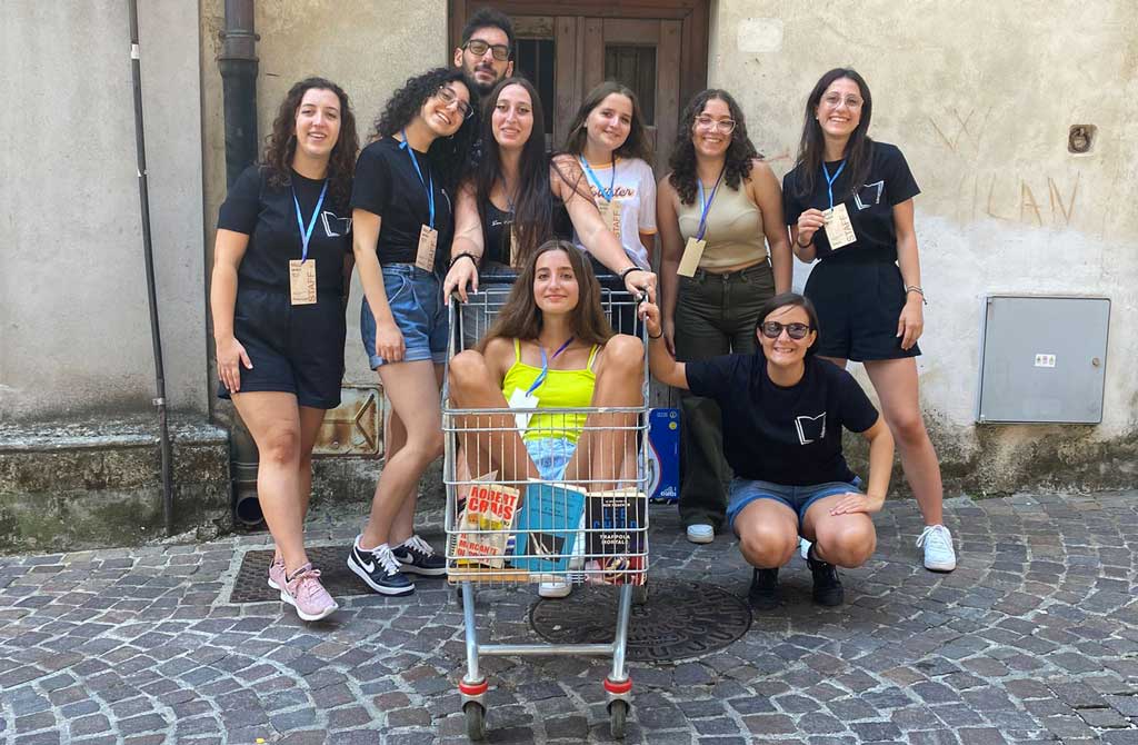 Prima giornata di “Momenti Festival” a Conflenti: kermesse letteraria e culturale dell’Associazione Libramenti
