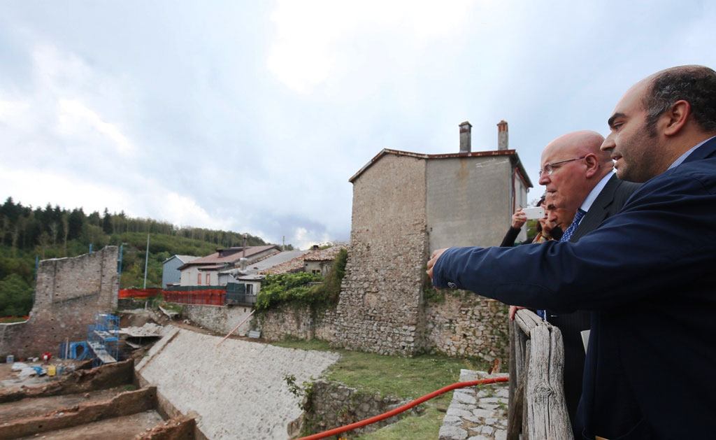 Oliverio a Mongiana: “Questo piccolo borgo deve diventare attrattore turistico e culturale”