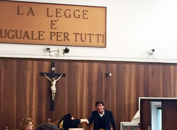 Truffa per partecipare a Sanremo, Gianni Morandi sentito come teste a tribunale Cosenza