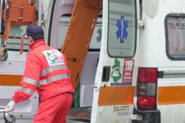 Calabria: Anziano trovato morto per un malore in spiaggia 