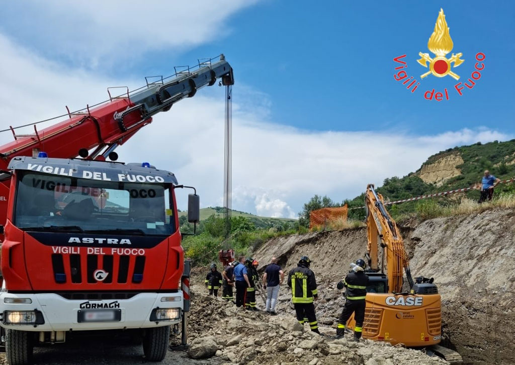 Operaio travolto da un masso: Fillea Calabria: "Ormai è una mattanza"