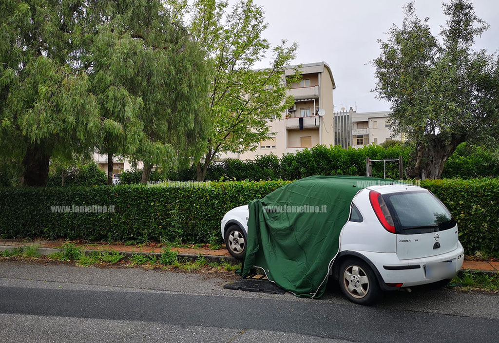 Lamezia, accusa malore e muore in auto: vittima un uomo di 81 anni
