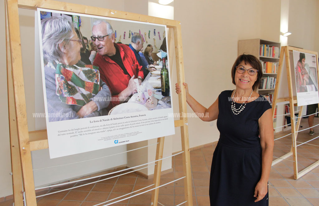 Lamezia, giornata Mondiale dell'Alzheimer: inaugurata mostra al Chiostro per informare e sensibilizzare