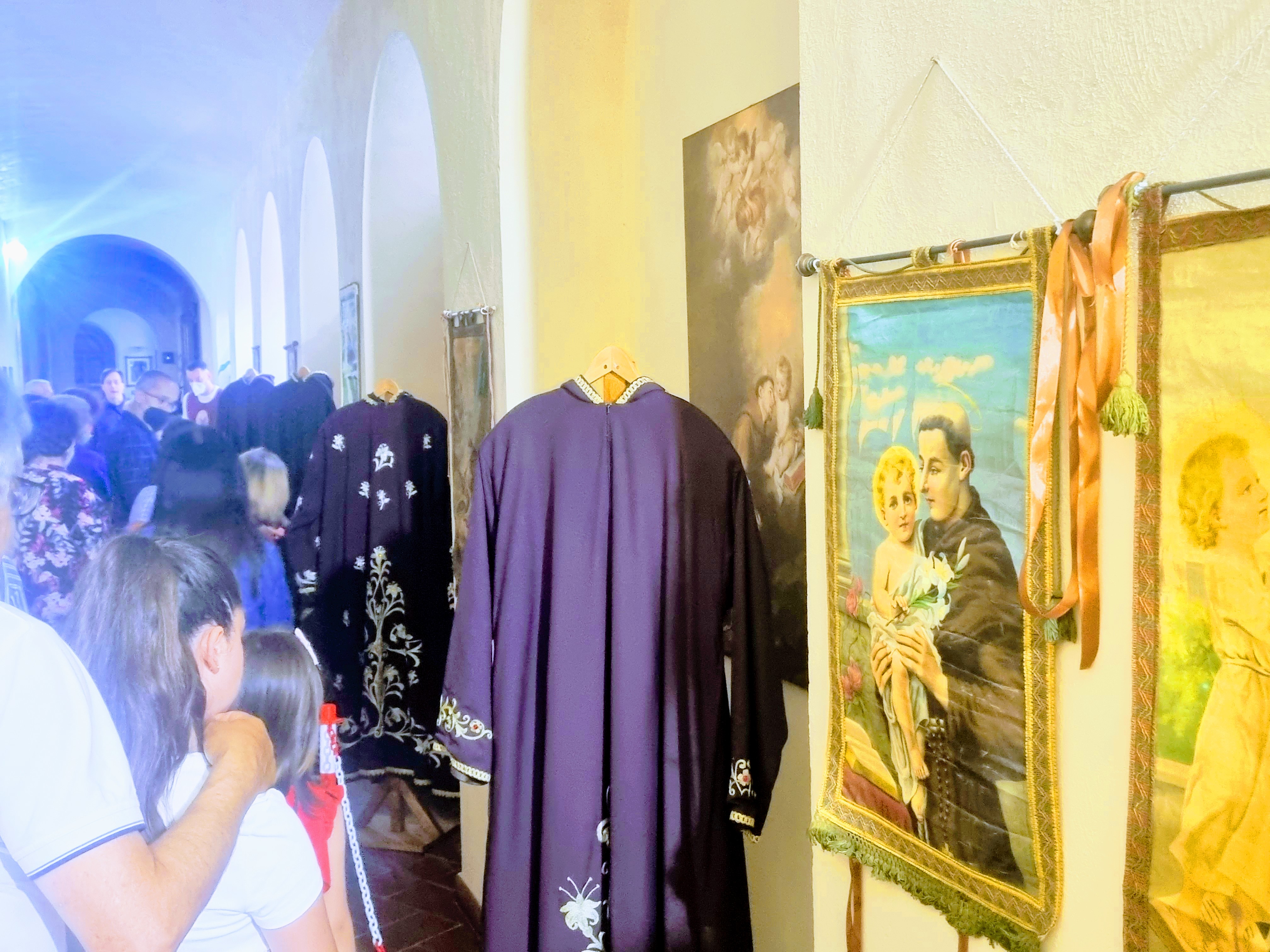 mostra_abiti_3_eb129.jpg