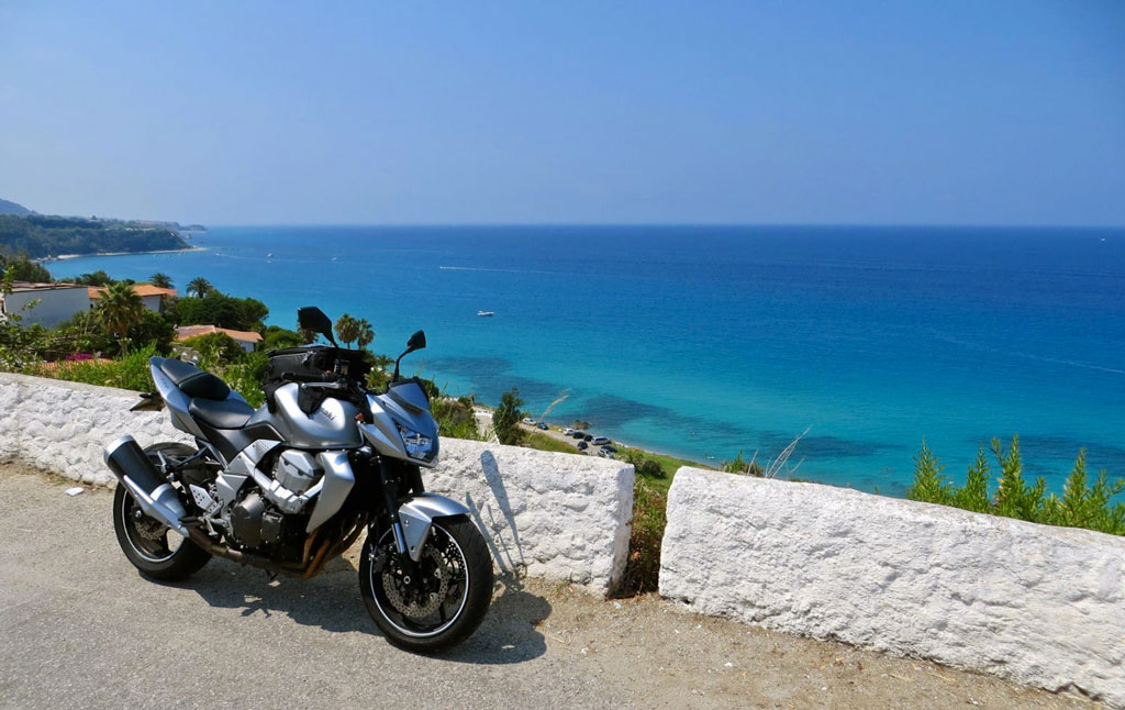 "La Calabria è tutta da scoprire", consigliere regionale Alecci presenta proposta di legge su mototurismo e miglioramento accoglienza