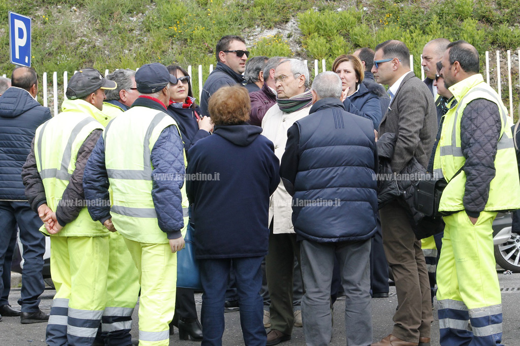 Lamezia, consiglieri centrosinistra su protesta lavoratori Multiservizi: "Impegni presi vengano rispettati"