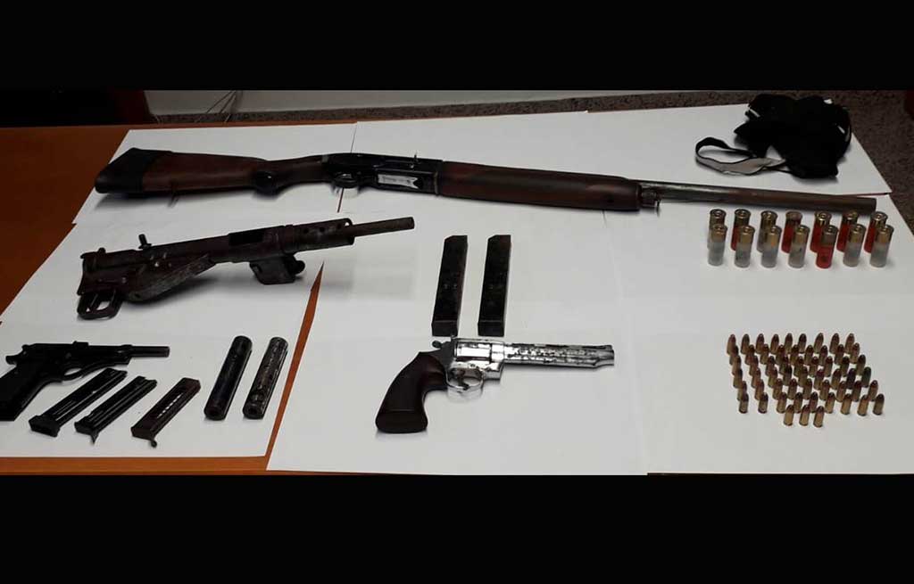 Detenzione abusiva di armi, arrestato 50enne nel reggino 