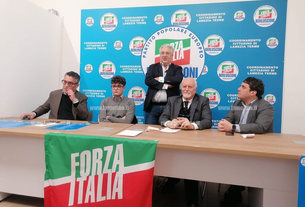 Lamezia, Mario Murone inaugura l’inizio della campagna elettorale con i giovani di Forza Italia