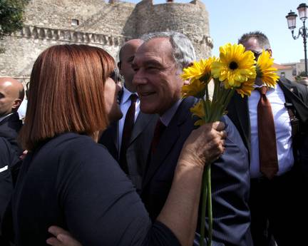 Calabria: Premio Gerbera Gialla a De Felice (Dia), magistrati e giornalisti