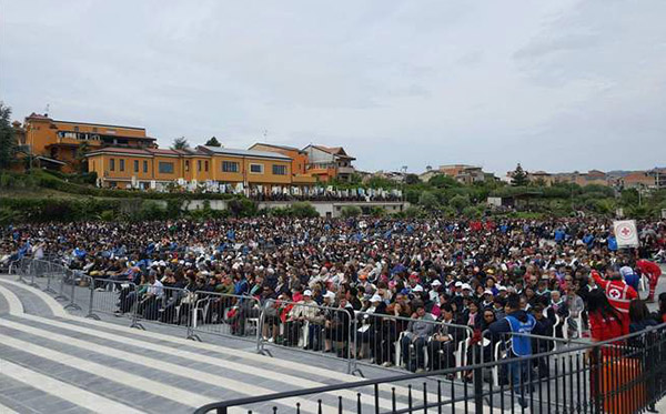 Migliaia di fedeli a Paravati per anniversario morte di Natuzza