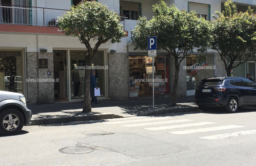 negozi-lamezia-_df7be.jpg