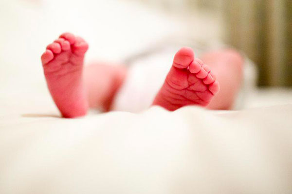 neonato-piedini_63f49.jpg